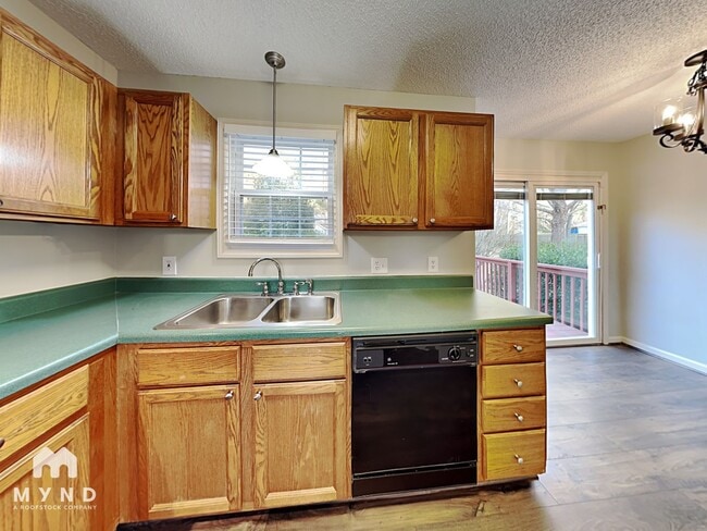 Photo - 2024 Julian Ln