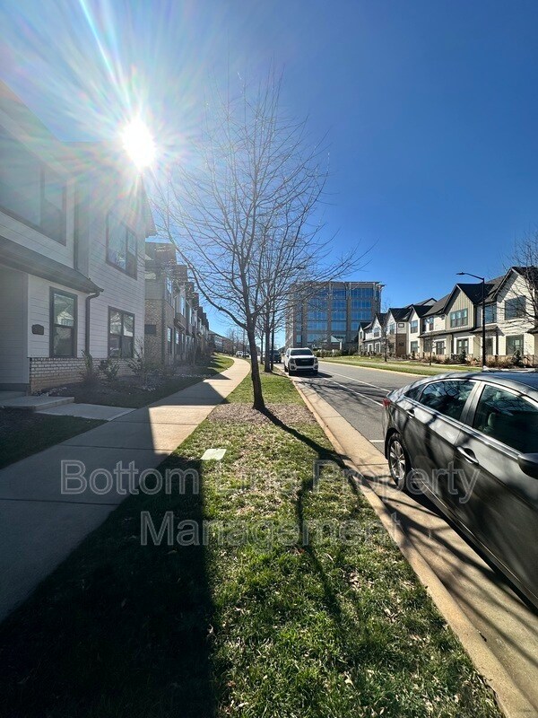 Photo - 5915 Ardrey Kell Rd