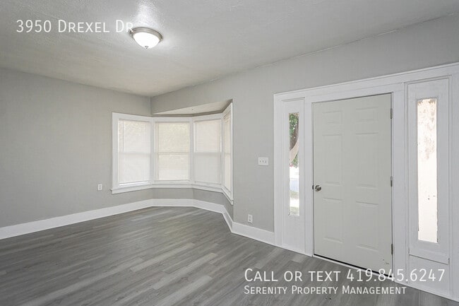 3950 Drexel Dr