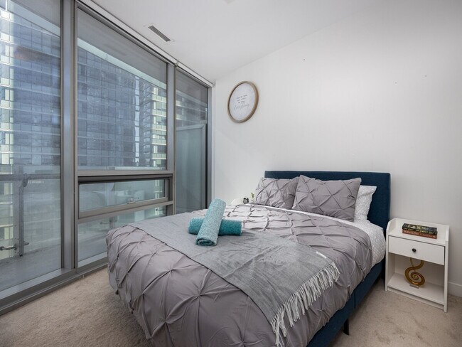 Photo - 222 Bremner Blvd Unité SI ID1502598P