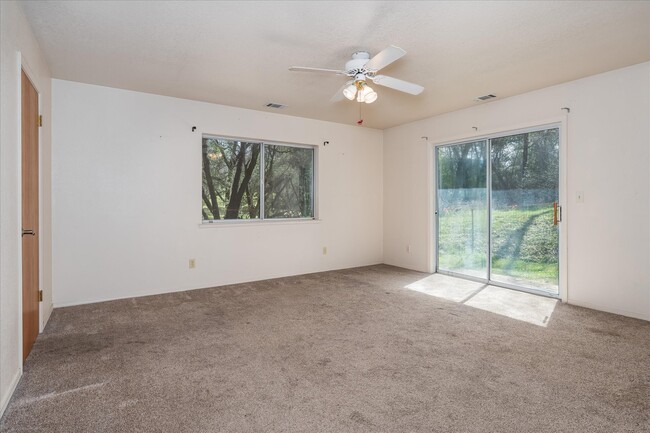 Photo - 51674 Rd 426