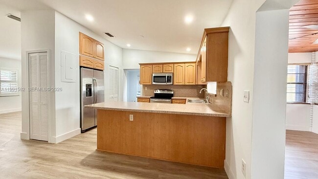 Photo - 1547 SW 137th Pl