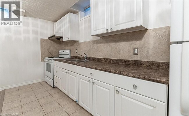 Photo - 30 Richview Dr
