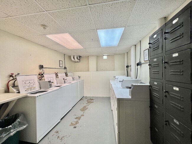 Photo - 214 Wood St Unit 2