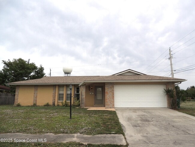 Building Photo - 2049 Ixora Dr W