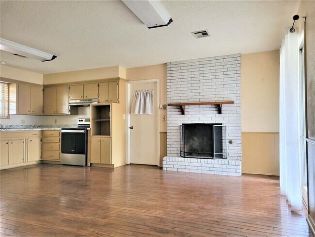 Photo - Welcome to the charming 3 bed/2 bath home ...