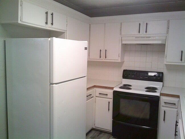 Photo - 1801 NW Bell Ave