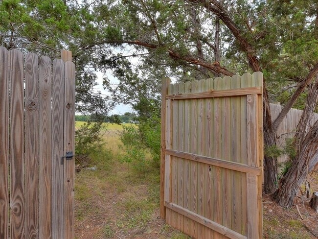 Photo - 600 Grand Prairie Cir