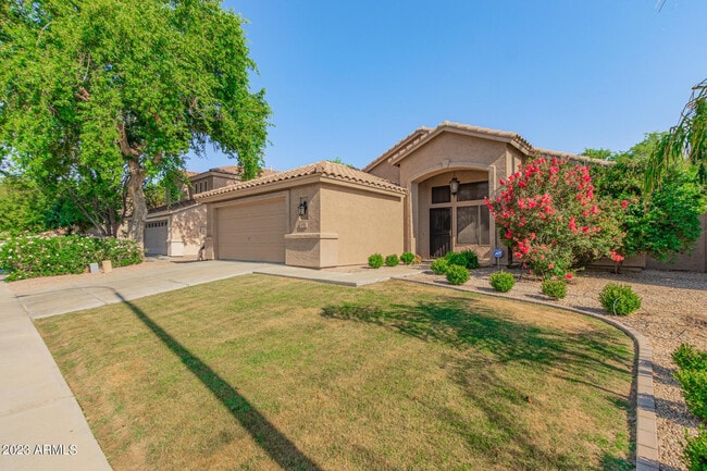 Photo - 295 W Goldfinch Way