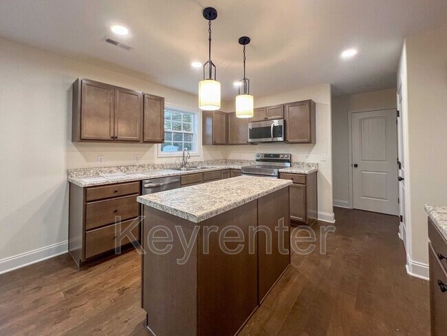 Photo - 6025 Memory Hill Ln