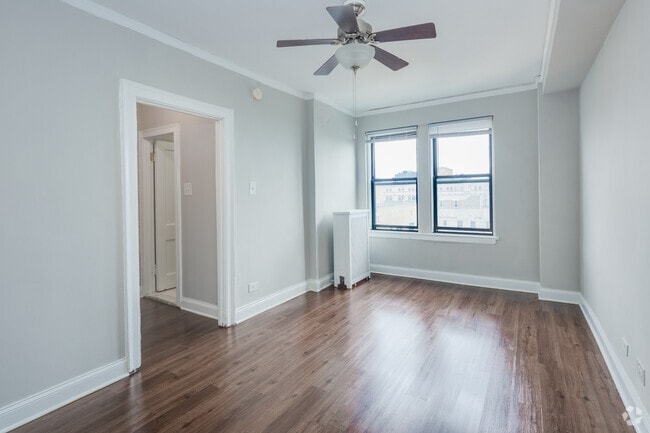 2HAB, 1BA - 790 ft² - The Flamingo Apartments