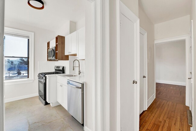 Photo - 275 Harrison Ave Unit E5