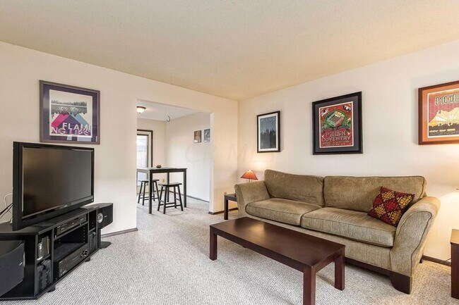 673 Olde Towne Ave Unit B