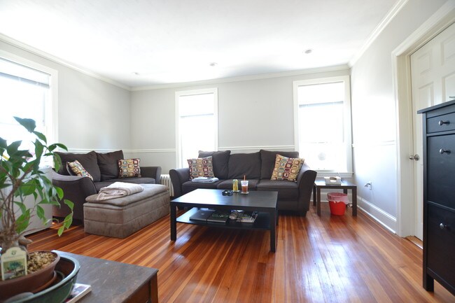 Photo - 33 Bigelow St Unidad 2