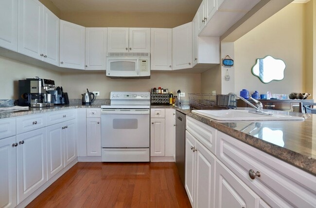 Photo - 2 Constitution Ct Unit 302