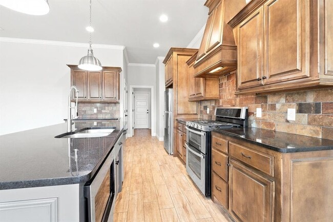 5505 Painted Pony Rd