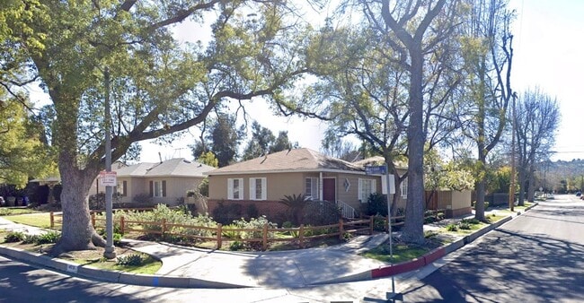 2 BR House in Sherman Oaks - 14656 Morrison St Casa