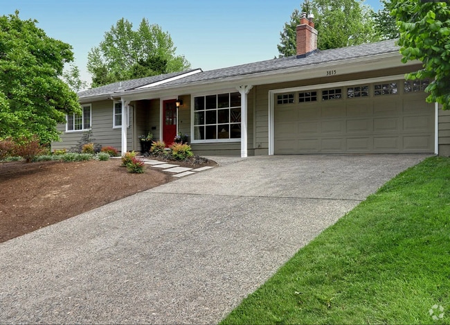 Building Photo - Tastefully updated one level home in the V...