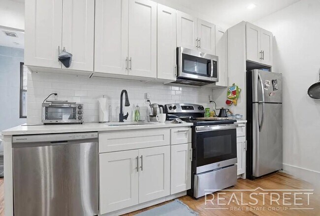 Photo - Halsey Street Unit 4