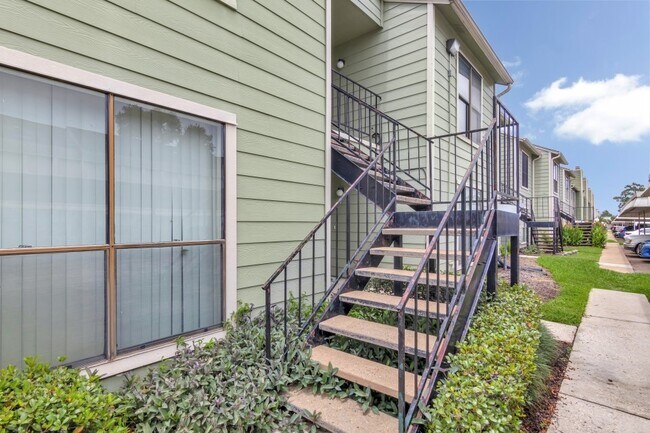 Building Photo - 14777 Wunderlich Dr