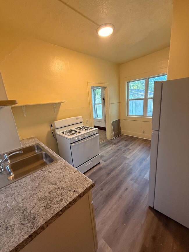 Photo - 2 bed 1 bath House for rent!