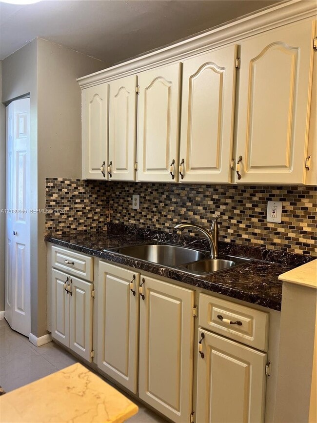 Photo - 15600 SW 80th St Unit L-212