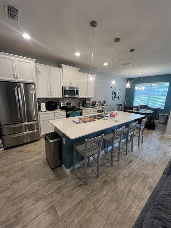 Photo - 887 Lady Bird Ln