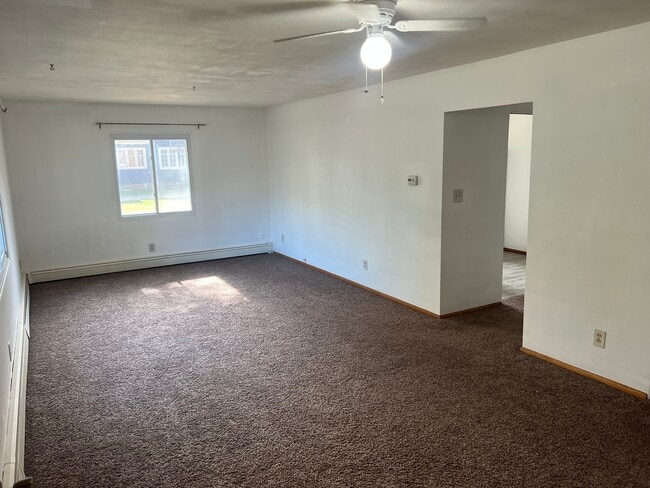 Photo - 301 N Minier Ave