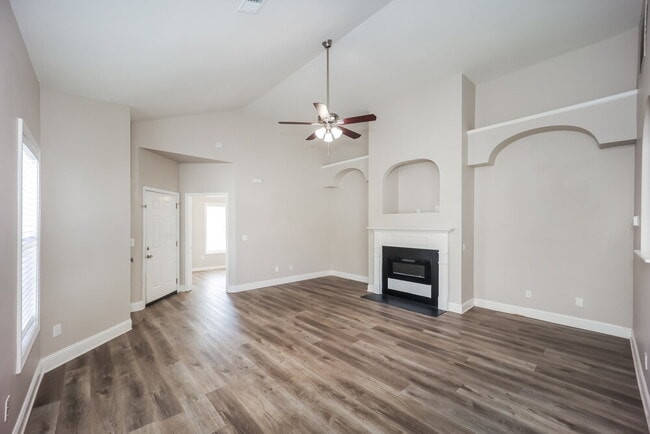 Photo - 83 Robinson Ln