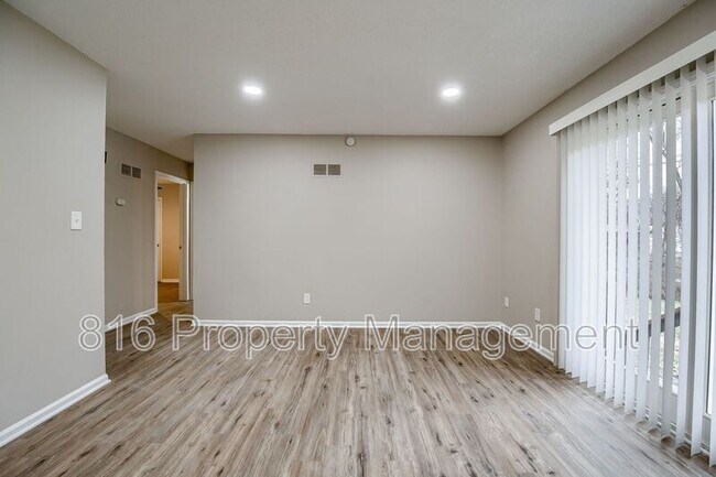 Photo - 1107 E Sea Ave Unit 1107