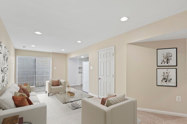 Photo - 10205 Waterford Dr Unit Studio