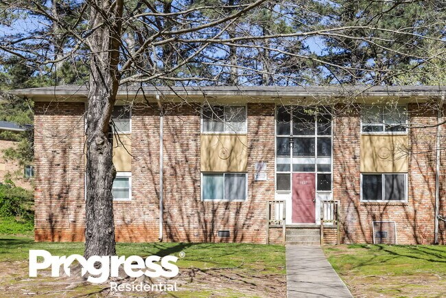 Photo - 1627 Line Cir House