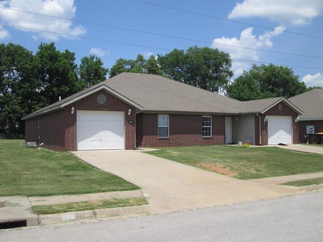 Photo - 833 Meadowlands Dr Townhome