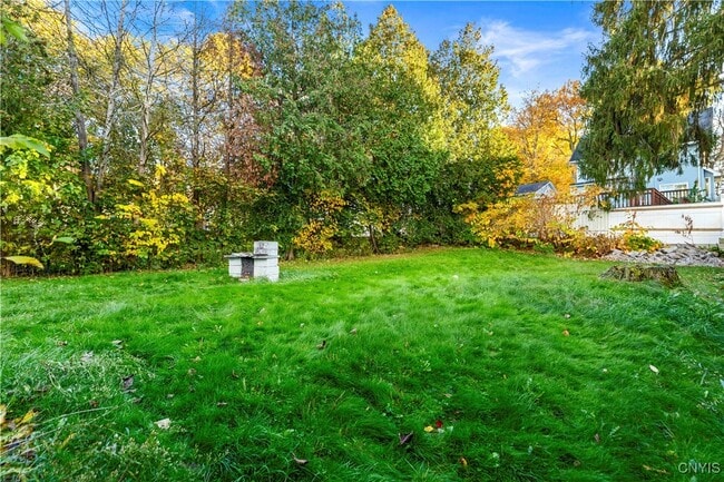 Photo - 60 Leslie Ave