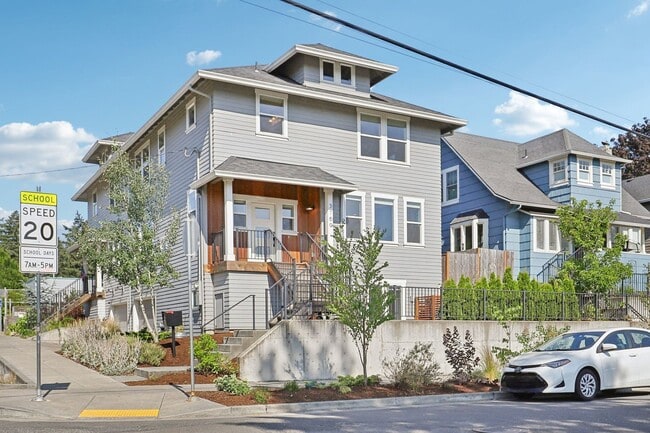 Photo - DESIRABLE CRESTON-KENILWORTH / CORNER LOT, LUXURY 4 BEDROOM, TWO EN-SUITES W/FULL BATHS