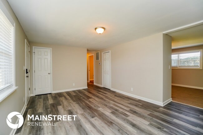 Photo - 357 Amesbury Dr