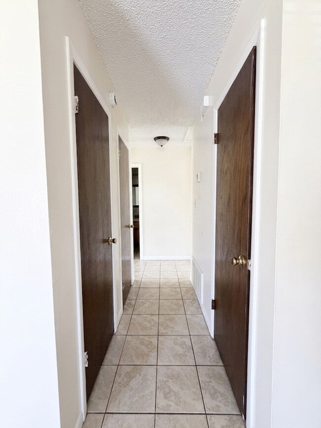 Photo - 535A S 61st Ave