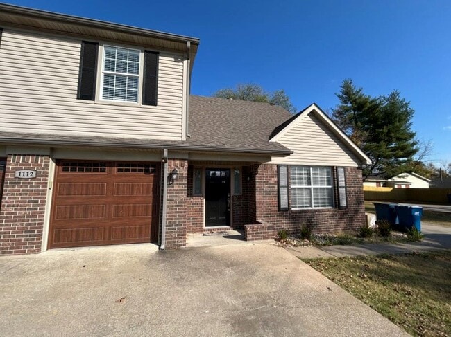 Photo - 1112 NW D St Townhome