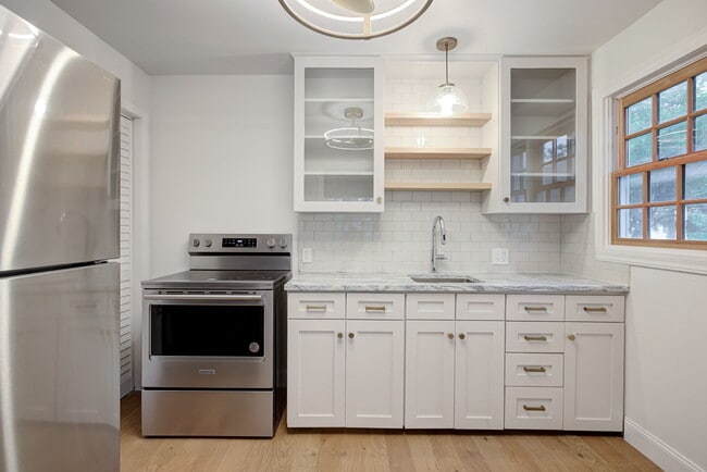 760 1/2 S Jenkins Ave