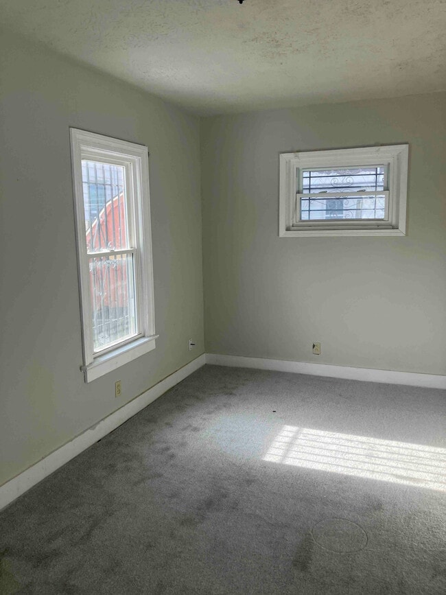 Photo - 1388 Penhurst Rd