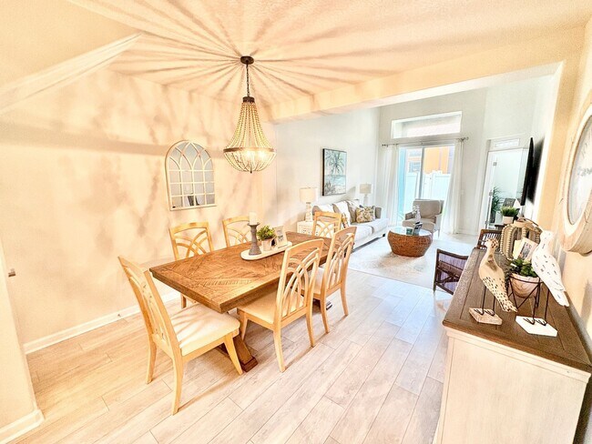 Photo - 783 Simeon Dr