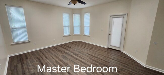 Photo - 3774 Bedford Dr