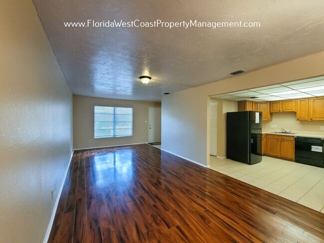 Photo - 3 BED/ 2.5 BATH CONDO-TOWNHOME- Fairway Oaks Sarasota