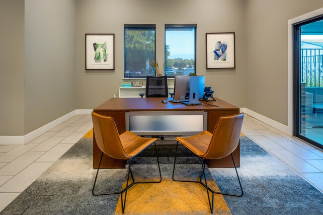 Photo - Eastgate Apartments- STUDENT LIVING