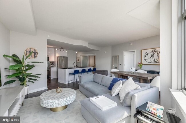 Photo - 460 New York Ave NW Unidad 607