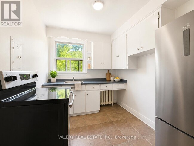 Photo - 236 Gordon St Unit 12
