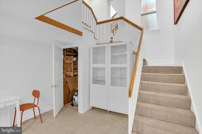 Photo - 805 S Charles St