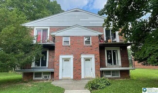 Building Photo - 1906 Livingston St Unit C Rental