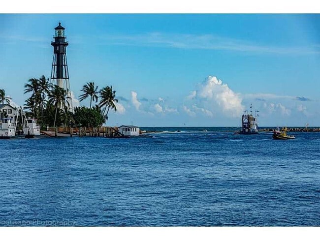 Building Photo - 133 N Pompano Beach Blvd Unit 708