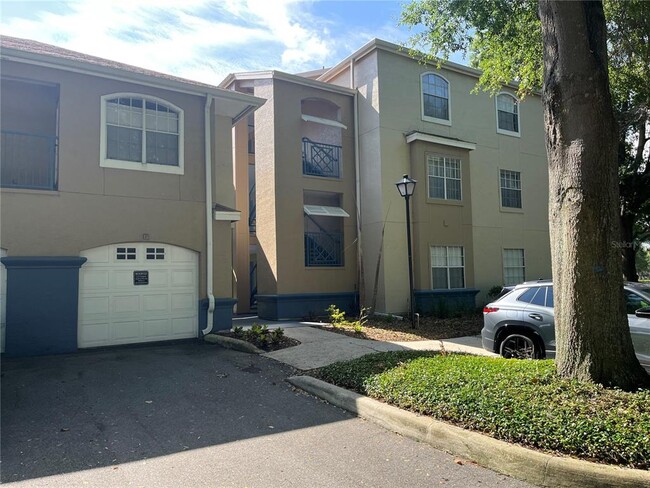 Building Photo - 7200 Westpointe Blvd Unit 1524